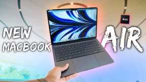 NEW MacBook Air with M2 Hands-On!
