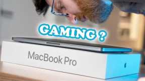 Apple Noob Tries Gaming On A MacBook Pro...