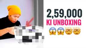 OMG! 2,59,000 Ki Unboxing ?? 🤯🤯 #Shorts #ManojSaru ft.  Apple Macbook pro 16 Inch