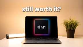 M1 Macbook Air in 2023 // Why You SHOULD Get It