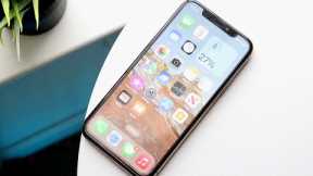 iPhone XS In LATE 2023! (Review)
