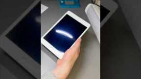 iPad Mini 4 - Applying screen protector #ipad#tablet#protection#apple