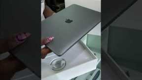 Unboxing the MacBook Air M1 👌🏾✅