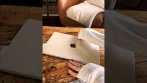 Macbook Air M2 starlight Unboxing #Apple #Macbook #MacbookM2 #MacbookAir #Unboxing #Laptop