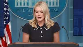 Karoline Leavitt CRASHES OUT, reporters STUNNED